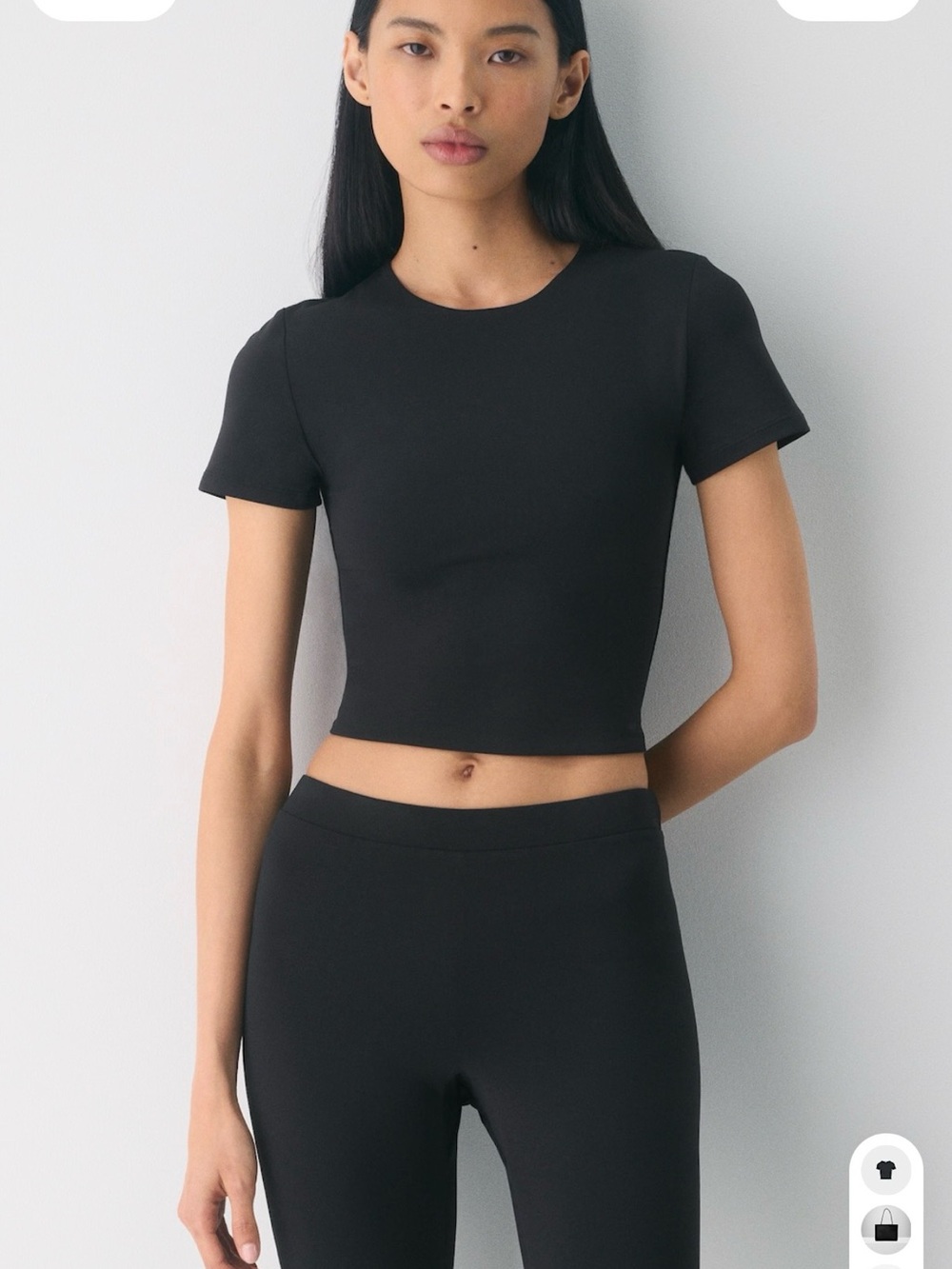 Aritzia Contour Waist Length T Shirt